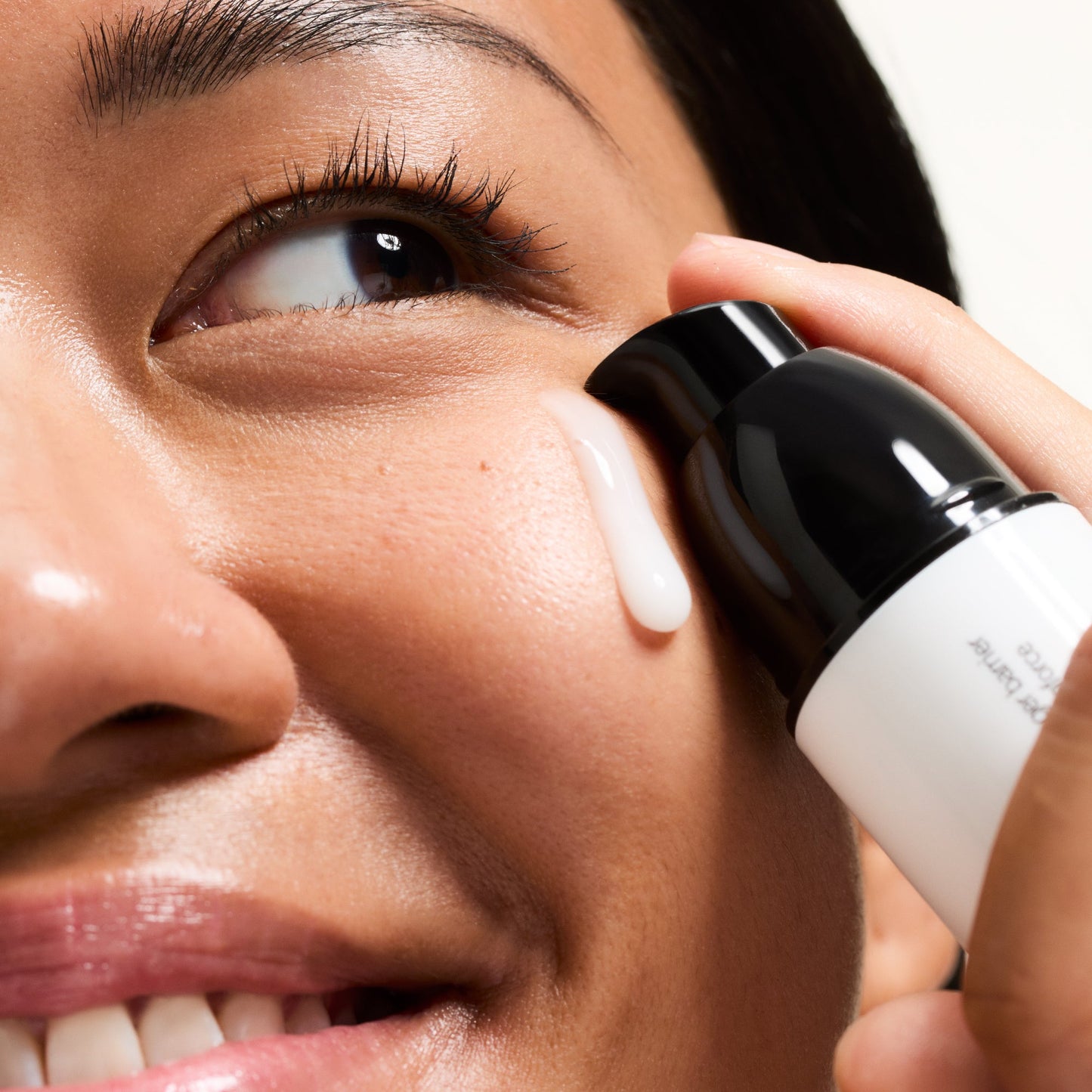 ectoin-hydro-barrier-serum-q5 Ectoin-Globals_Texture-bottle.jpg