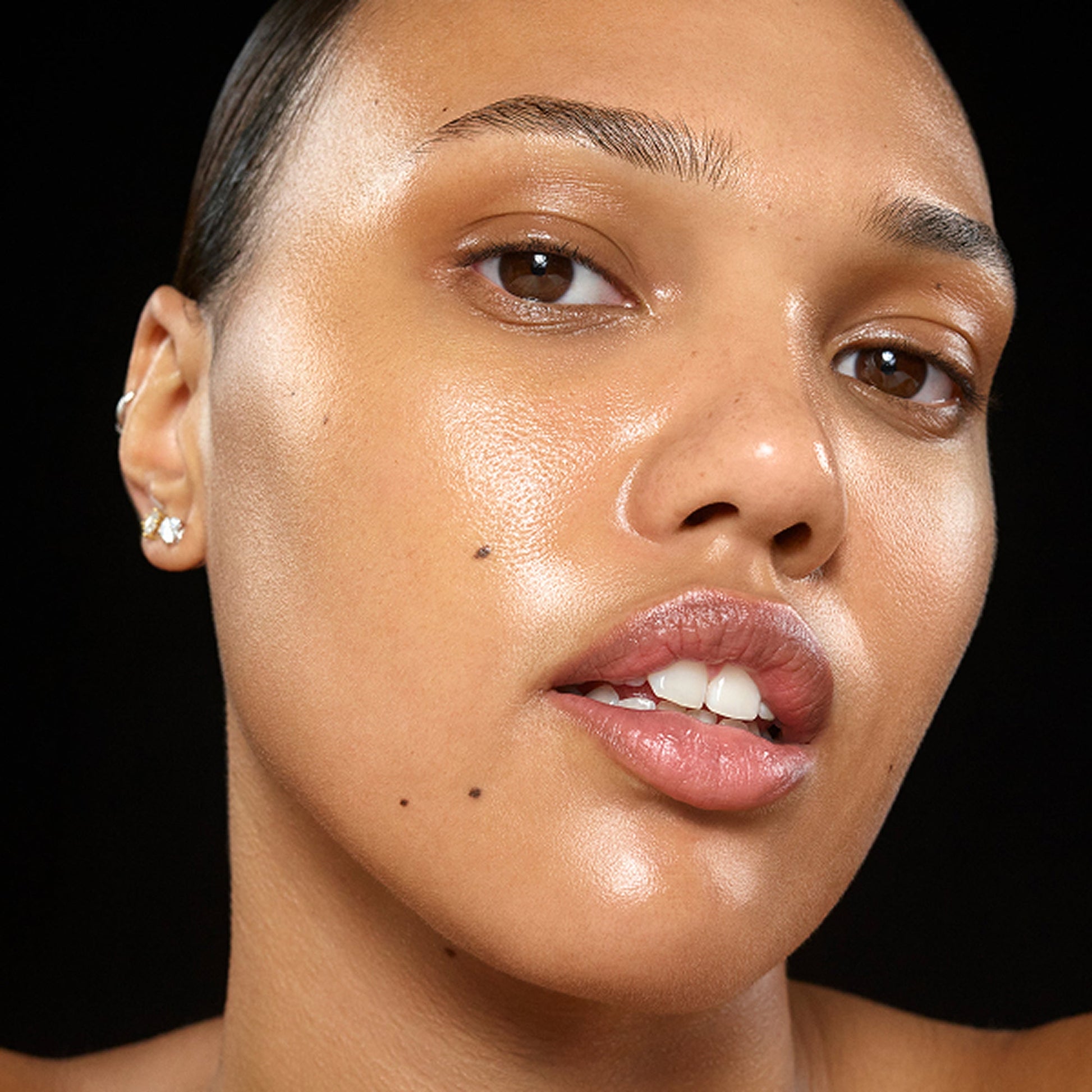 the-bestselling-intro-to-great-skin-u2 InsiderKit_UK_Model2_2000x2000_d49c66d7-afe9-44f8-93cf-038360f6f620.jpg
